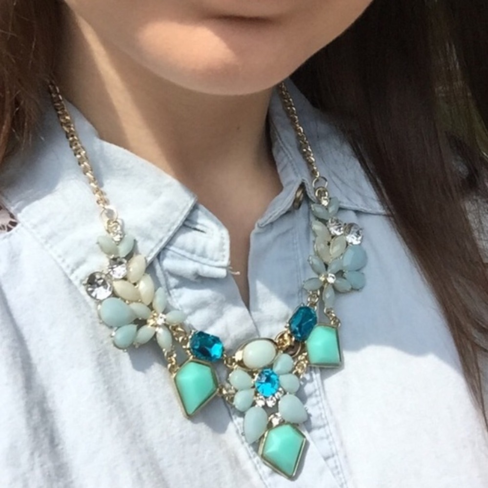 NWOT Fashion Necklace